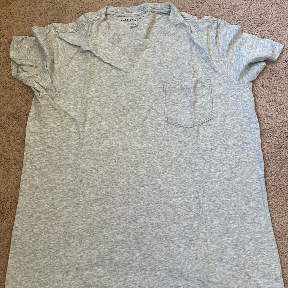 American Eagle Outfitters Light Gray Short Sleeve Tee